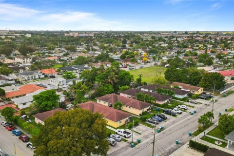 Immobilier commercial à vendre à Sweetwater, Floride: 208.66 m2 № 2170592 - photo 22