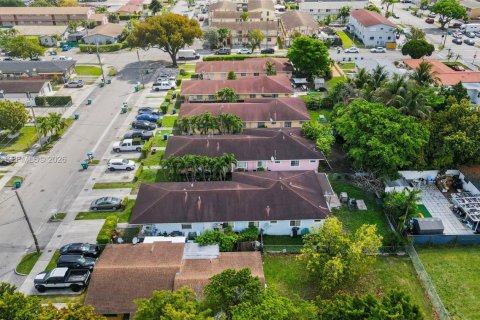 Immobilier commercial à vendre à Sweetwater, Floride: 208.66 m2 № 2170592 - photo 11