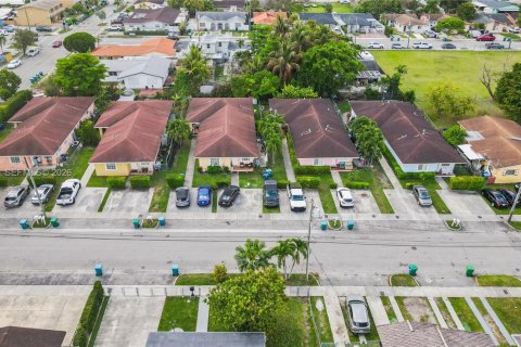 Immobilier commercial à vendre à Sweetwater, Floride: 208.66 m2 № 2170592 - photo 25