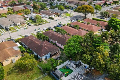 Immobilier commercial à vendre à Sweetwater, Floride: 208.66 m2 № 2170592 - photo 4