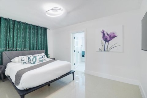 Купить виллу или дом в Холливуд, Флорида 3 спальни, 83.43м2, № 2053949 - фото 14