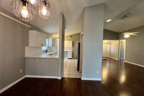 Casa en venta en Orlando, Florida, 3 dormitorios, 130.81 m2 № 1597894 - foto 3