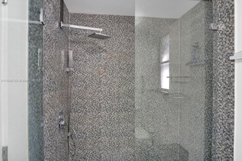 Снять в аренду кондоминиум в Майами-Бич, Флорида 2 спальни, 84.08м2, № 1940361 - фото 10