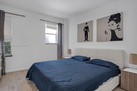 Снять в аренду кондоминиум в Майами-Бич, Флорида 2 спальни, 84.08м2, № 1940361 - фото 11