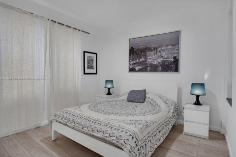 Снять в аренду кондоминиум в Майами-Бич, Флорида 2 спальни, 84.08м2, № 1940361 - фото 18