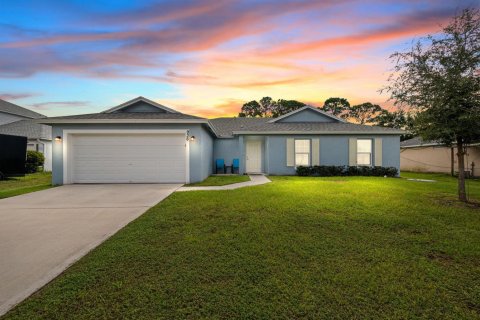 Villa ou maison à Port St. Lucie, Floride 4 chambres, 177.91 m2 № 2338184