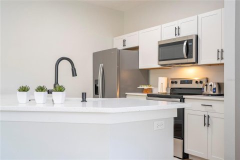 Townhouse in Kissimmee, Florida 4 bedrooms, 151.99 sq.m. № 1872886 - photo 16