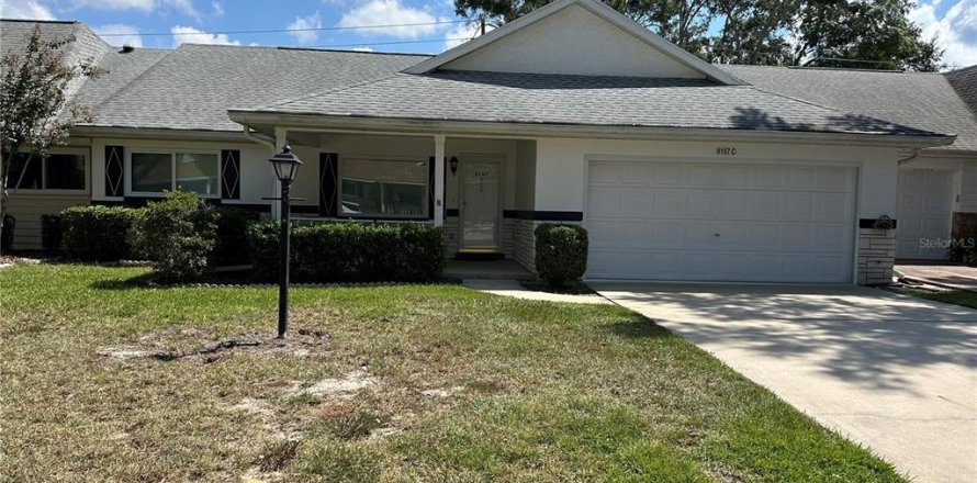 Villa ou maison à Ocala, Floride 2 chambres, 143.16 m2 № 1905309
