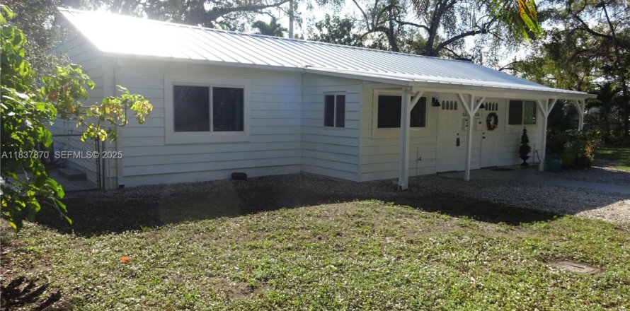 Дом в Норт-Майами, Флорида 2 спальни, 97.55м2 № 1989335