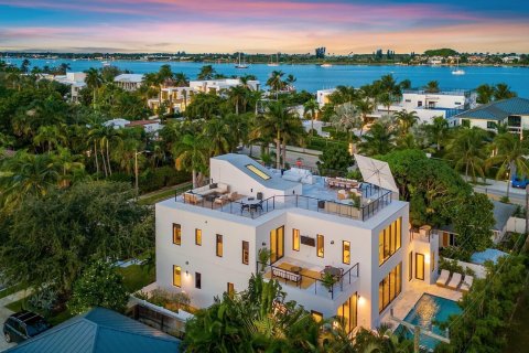 Villa ou maison à West Palm Beach, Floride 5 chambres, 428.93 m2 № 2077744
