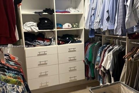 Купить таунхаус в Майами, Флорида 3 спальни, 219.99м2, № 1967171 - фото 7