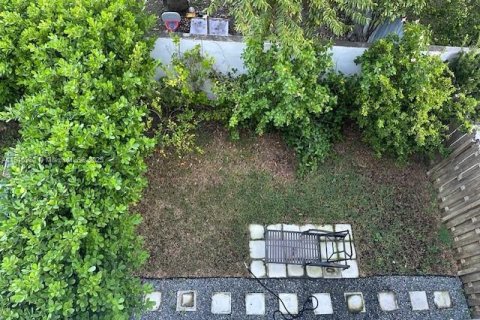 Купить таунхаус в Майами, Флорида 3 спальни, 219.99м2, № 1967171 - фото 14