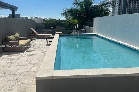 Купить таунхаус в Майами, Флорида 3 спальни, 219.99м2, № 1967171 - фото 2