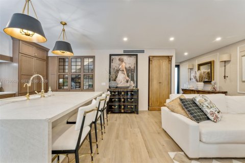 Touwnhouse à vendre à Miami, Floride: 3 chambres, 206.43 m2 № 2057953 - photo 12