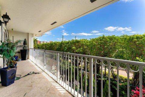 Touwnhouse à vendre à Miami, Floride: 3 chambres, 206.43 m2 № 2057953 - photo 30