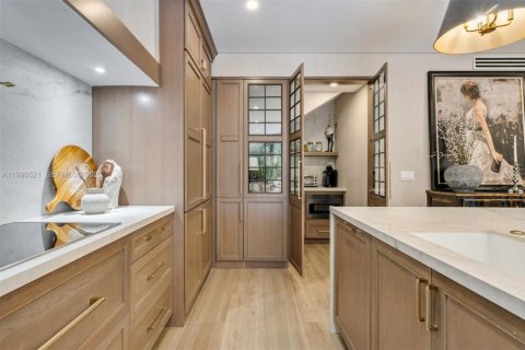 Touwnhouse à vendre à Miami, Floride: 3 chambres, 206.43 m2 № 2057953 - photo 9