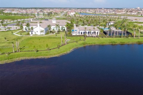 Villa ou maison à vendre à Ave Maria, Floride: 3 chambres, 169.64 m2 № 1891868 - photo 12