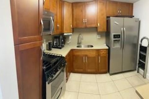 Copropriété à louer à Hallandale Beach, Floride: 1 chambre, 83.24 m2 № 2387262 - photo 11
