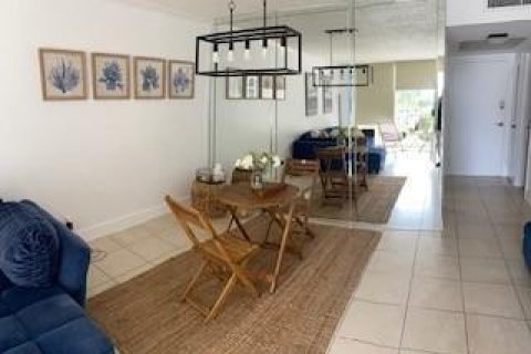 Copropriété à louer à Hallandale Beach, Floride: 1 chambre, 83.24 m2 № 2387262 - photo 15