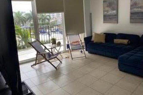 Copropriété à louer à Hallandale Beach, Floride: 1 chambre, 83.24 m2 № 2387262 - photo 13