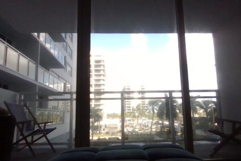 Copropriété à louer à Hallandale Beach, Floride: 1 chambre, 83.24 m2 № 2387262 - photo 17