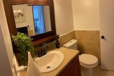 Copropriété à louer à Hallandale Beach, Floride: 1 chambre, 83.24 m2 № 2387262 - photo 10