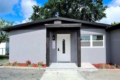 Casa en venta en Tampa, Florida, 4 dormitorios, 110.55 m2 № 1812694 - foto 2