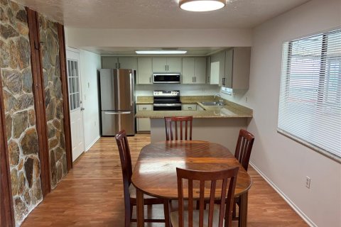 House in Bradenton, Florida 3 bedrooms, 110.37 sq.m. № 2272956 - photo 5
