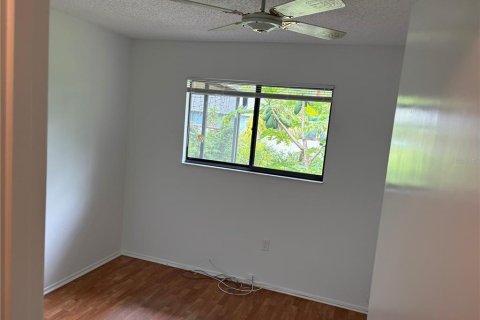 House in Bradenton, Florida 3 bedrooms, 110.37 sq.m. № 2272956 - photo 12