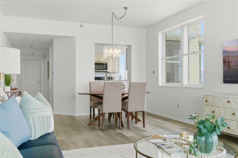 Купить кондоминиум в Южная Пасадена, Флорида 7 комнат, 120.77м2, № 2222489 - фото 10
