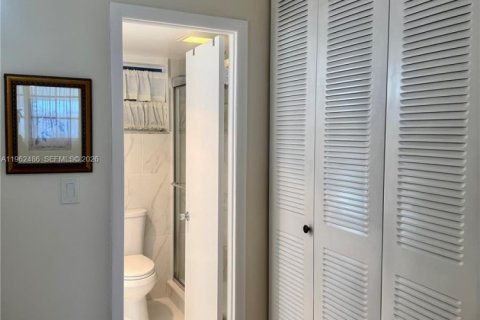 Condominio en venta en North Miami Beach, Florida, 1 dormitorio № 2080939 - foto 15