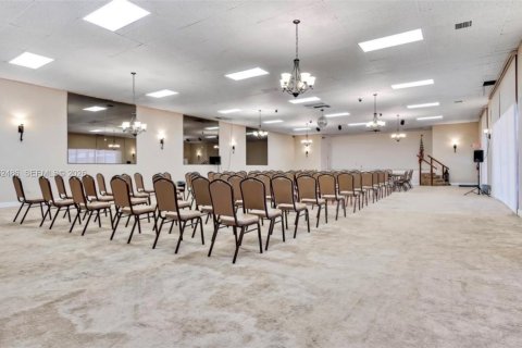 Condominio en venta en North Miami Beach, Florida, 1 dormitorio № 2080939 - foto 27