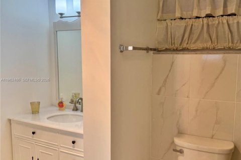 Condominio en venta en North Miami Beach, Florida, 1 dormitorio № 2080939 - foto 16