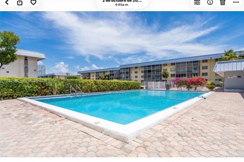 Condominio en venta en North Miami Beach, Florida, 1 dormitorio № 2080939 - foto 24