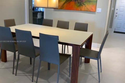 Condo in Pompano Beach, Florida, 3 bedrooms  № 2015045 - photo 6