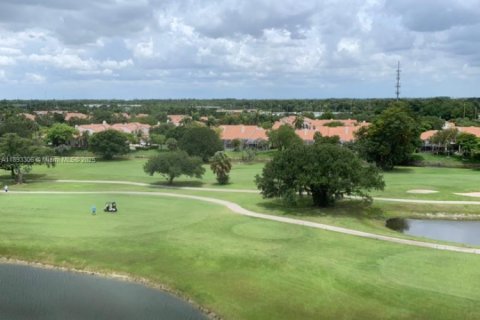 Condo in Pompano Beach, Florida, 3 bedrooms  № 2015045 - photo 27