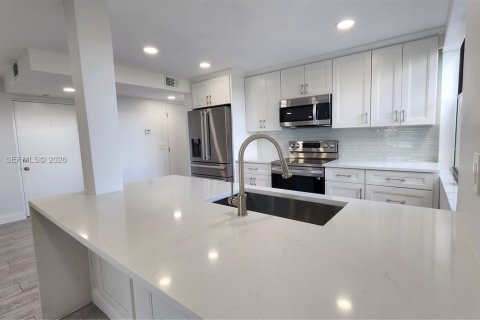 Copropriété à louer à Delray Beach, Floride: 1 chambre, 70.42 m2 № 1996873 - photo 5