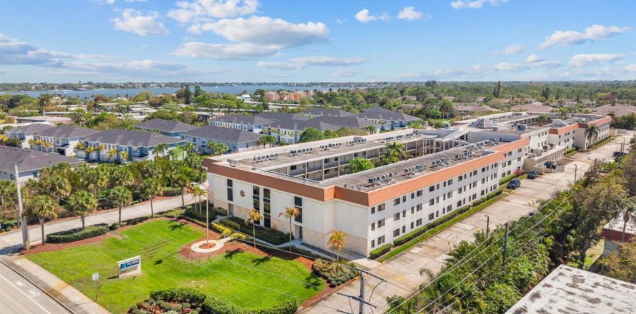 Appartement à Stuart, Floride 1 chambre, 1149.2 m2 № 2146135