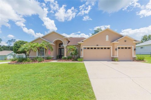 Villa ou maison à Dade City, Floride 4 chambres, 201.88 m2 № 2329723