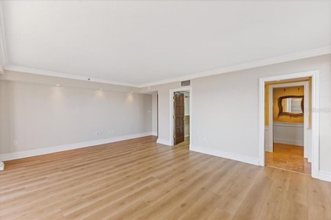 Condo in Orlando, Florida, 2 bedrooms  № 1557676 - photo 14