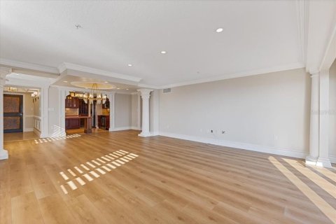 Condo in Orlando, Florida, 2 bedrooms  № 1557676 - photo 9