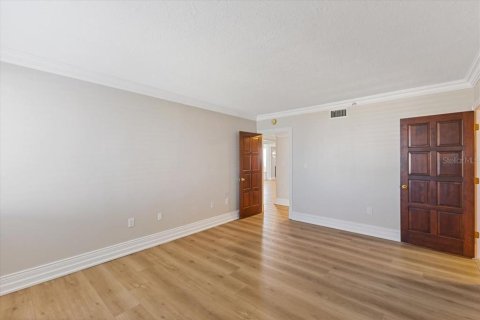 Condo in Orlando, Florida, 2 bedrooms  № 1557676 - photo 17