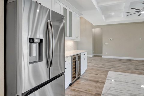 Купить виллу или дом в Порт-Шарлотт, Флорида 8 комнат, 209.31м2, № 2123153 - фото 14