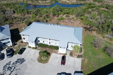 Condo à Englewood, Floride, 2 chambres  № 2143454