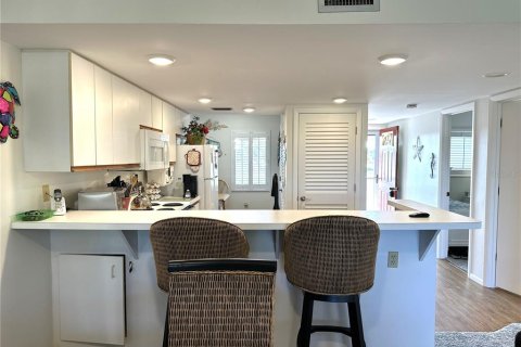 Copropriété à vendre à Englewood, Floride: 2 chambres, 101.45 m2 № 2143454 - photo 11
