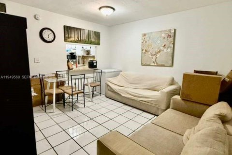 Снять в аренду кондоминиум в Майами, Флорида 1 спальня, 78.97м2, № 2005011 - фото 3