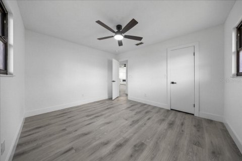 House in Ocala, Florida 3 bedrooms, 145.48 sq.m. № 2223590 - photo 21