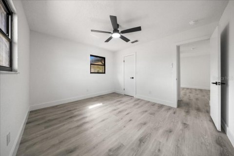 House in Ocala, Florida 3 bedrooms, 145.48 sq.m. № 2223590 - photo 18
