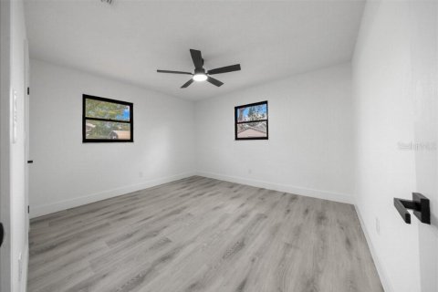House in Ocala, Florida 3 bedrooms, 145.48 sq.m. № 2223590 - photo 20