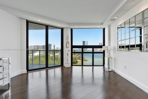 Снять в аренду кондоминиум в Авентура, Флорида 2 спальни, 196.95м2, № 2021658 - фото 24